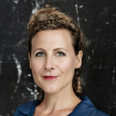Warme Boekenavond met Ester Naomi Perquin over GEVANGENSCHAP & VRIJHEID